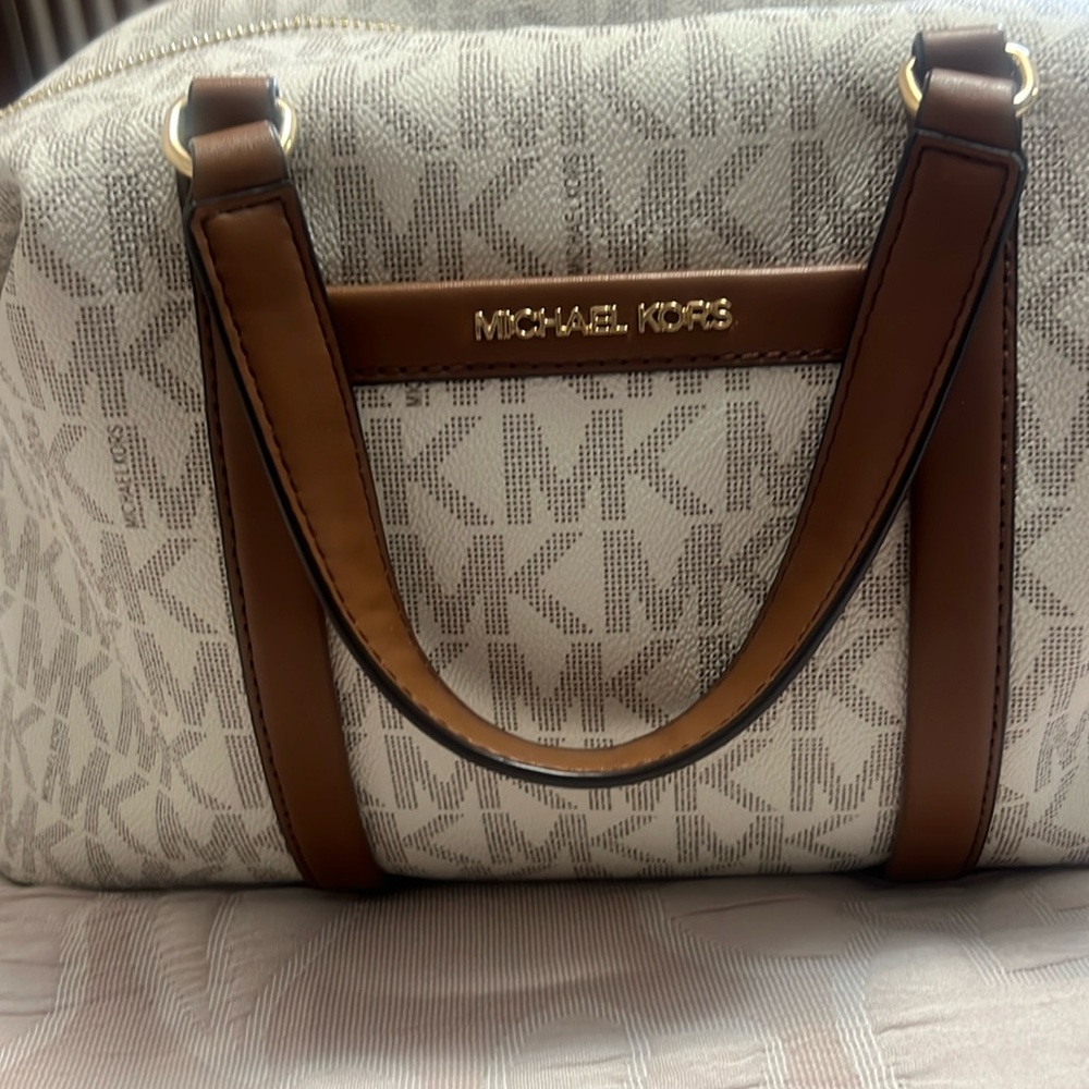 Brand new Michael Kors purse